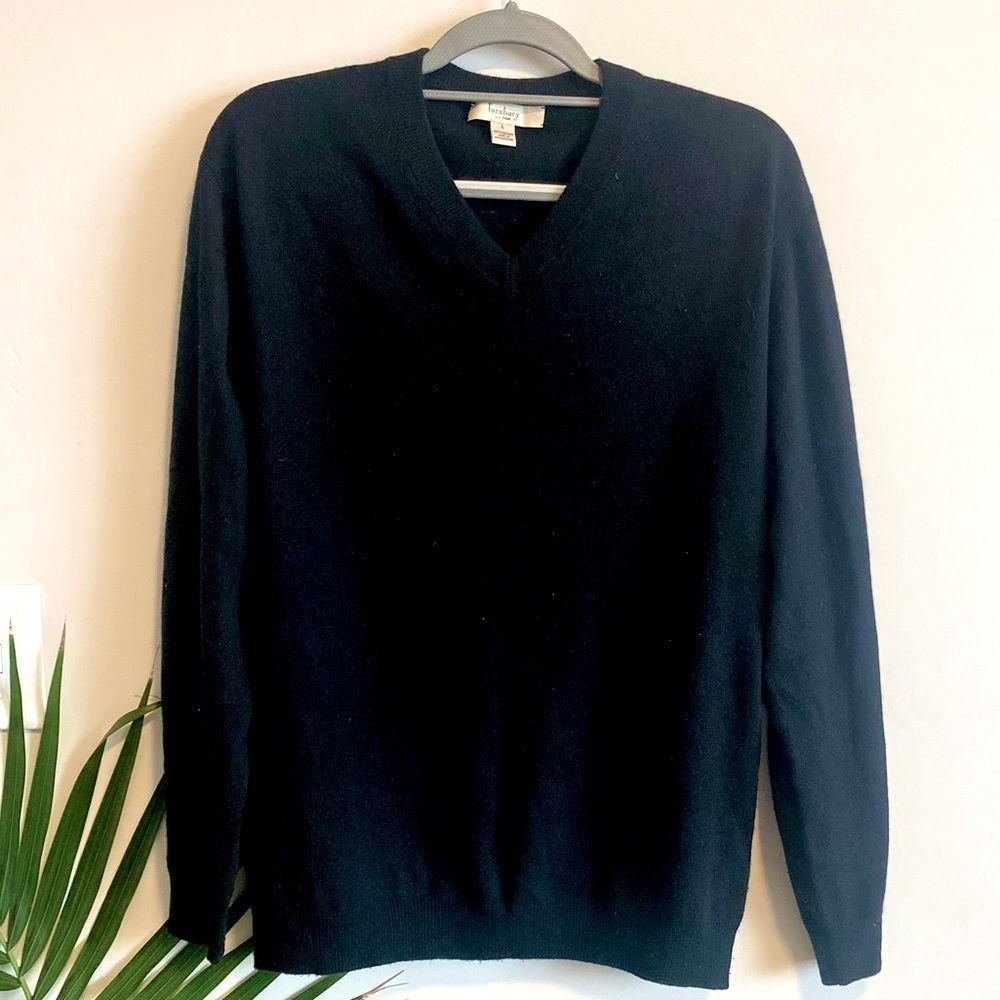 Turnbury 100% Cashmere Sweater in Black men’s size Large